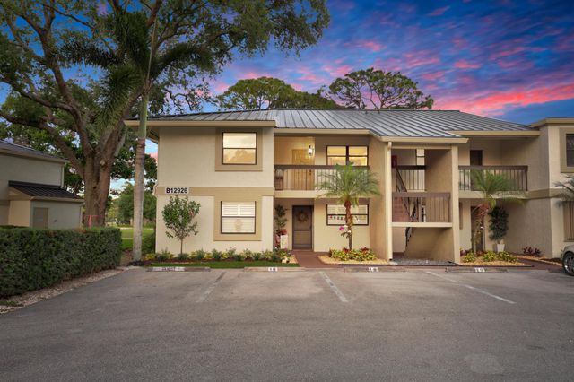 12926 Briarlake Drive 201, Palm Beach Gardens, FL 33418