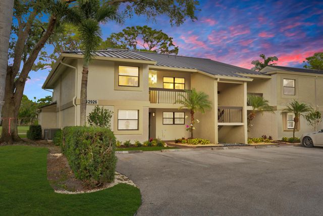 12926 Briarlake Drive 201, Palm Beach Gardens, FL 33418