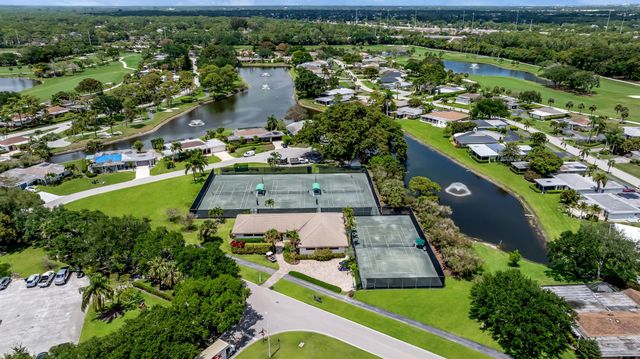 12926 Briarlake Drive 201, Palm Beach Gardens, FL 33418