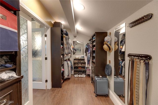 2040 Shadow Brook Way, Henderson, NV 89074