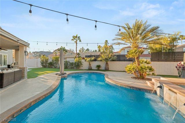 2040 Shadow Brook Way, Henderson, NV 89074