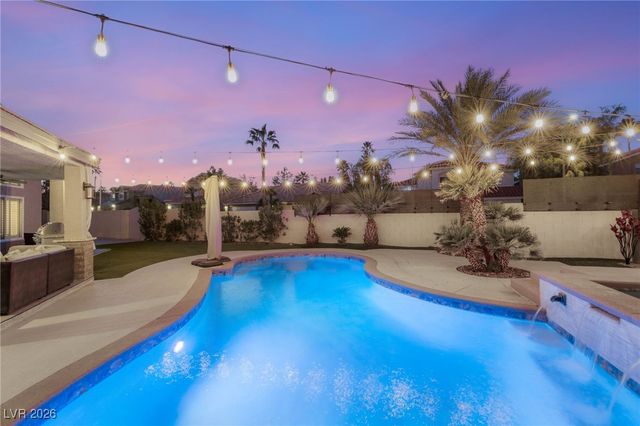 2040 Shadow Brook Way, Henderson, NV 89074