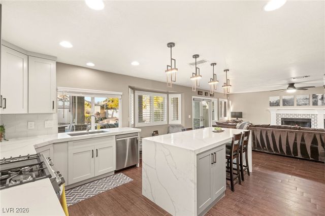 2040 Shadow Brook Way, Henderson, NV 89074