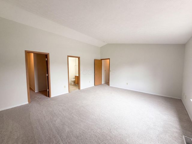 208 Isaac Tharp Street, Pataskala, OH 43062
