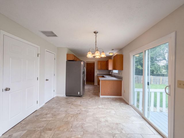 208 Isaac Tharp Street, Pataskala, OH 43062