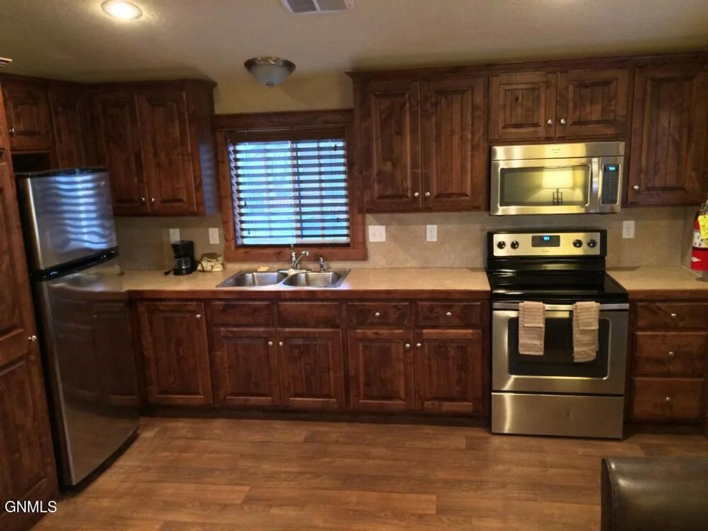 2261 85 Highway N, Watford City, ND 58854 photo 4