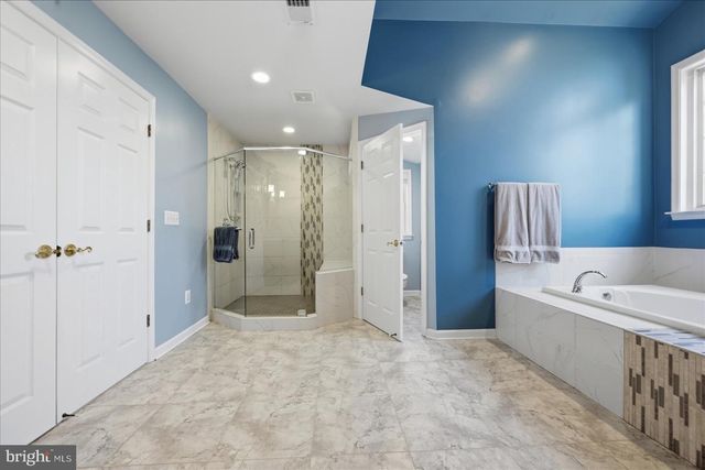 12967 HIGHLAND OAKS CT, Fairfax, VA 22033