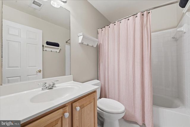 12967 HIGHLAND OAKS CT, Fairfax, VA 22033