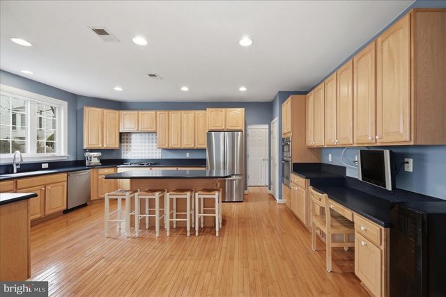 12967 HIGHLAND OAKS CT, Fairfax, VA 22033