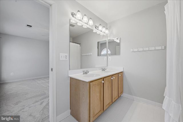 12967 HIGHLAND OAKS CT, Fairfax, VA 22033