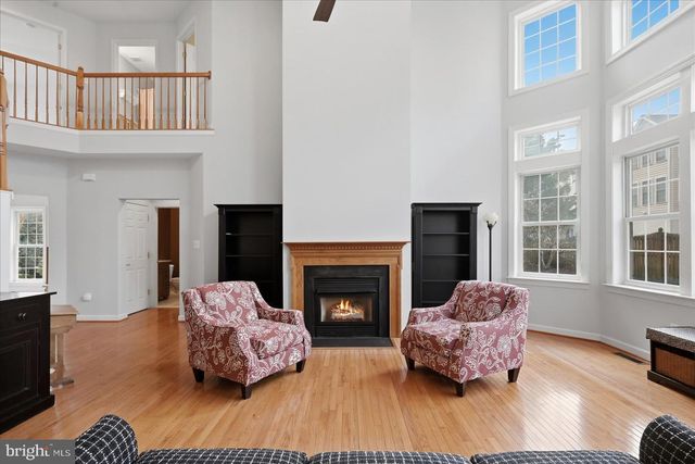 12967 HIGHLAND OAKS CT, Fairfax, VA 22033