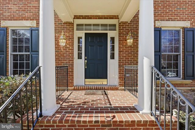 12967 HIGHLAND OAKS CT, Fairfax, VA 22033