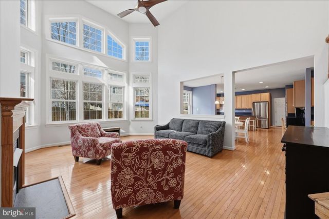 12967 HIGHLAND OAKS CT, Fairfax, VA 22033