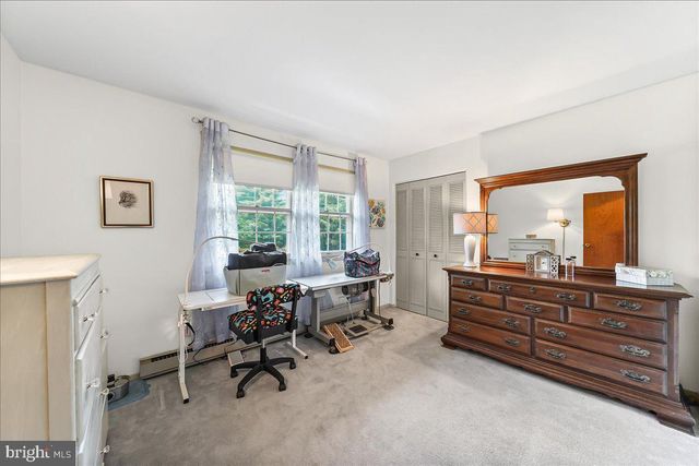 207 W WOODVIEW RD, West Grove, PA 19390