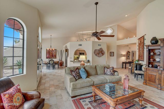 8870 E Greenview Drive, Gold Canyon, AZ 85118