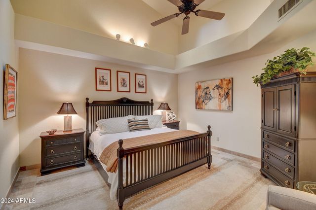 8870 E Greenview Drive, Gold Canyon, AZ 85118