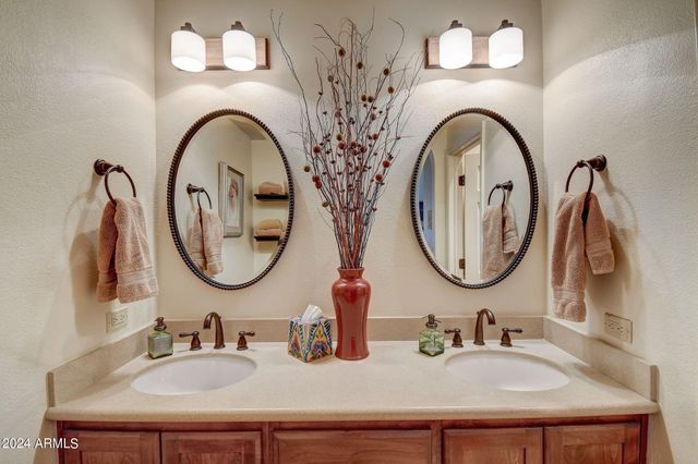 8870 E Greenview Drive, Gold Canyon, AZ 85118