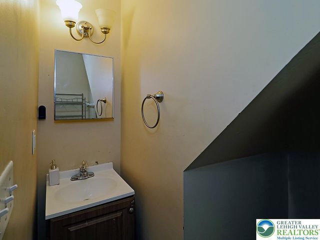 305 West 8th Street, Bethlehem, PA 18015