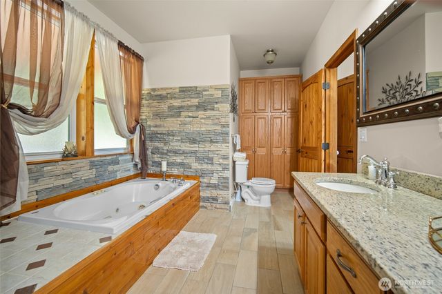 8008 My Way, Sedro Woolley, WA 98284