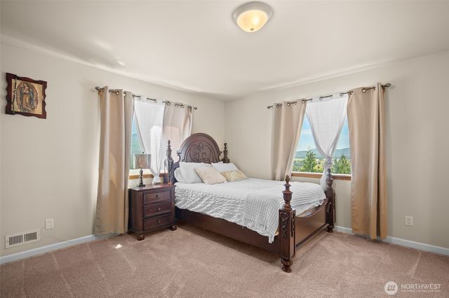 8008 My Way, Sedro Woolley, WA 98284