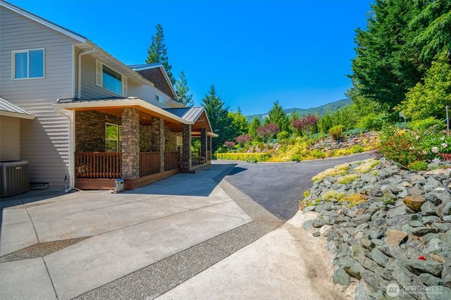 8008 My Way, Sedro Woolley, WA 98284