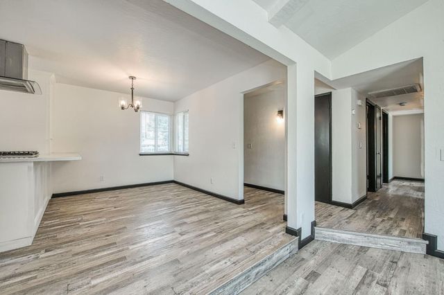 1545 Sunnyside Avenue, Clovis, CA 93611