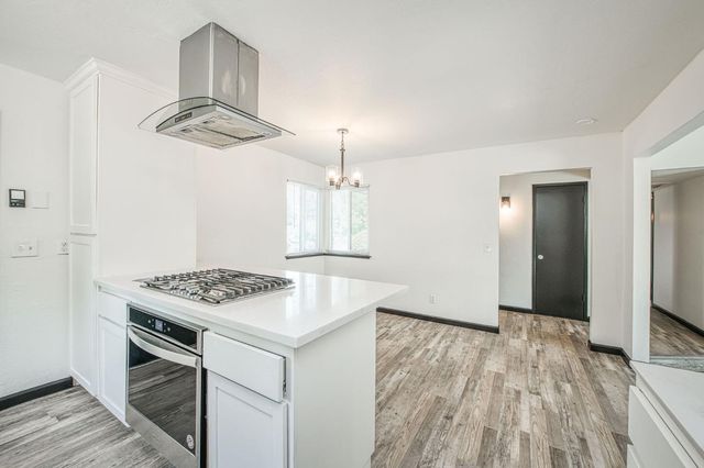 1545 Sunnyside Avenue, Clovis, CA 93611
