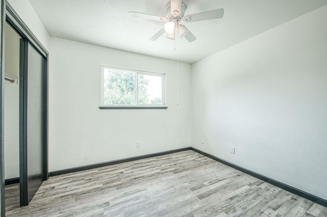 1545 Sunnyside Avenue, Clovis, CA 93611