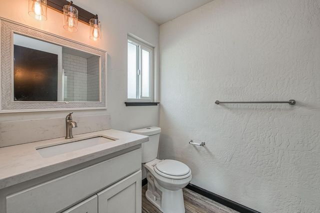 1545 Sunnyside Avenue, Clovis, CA 93611