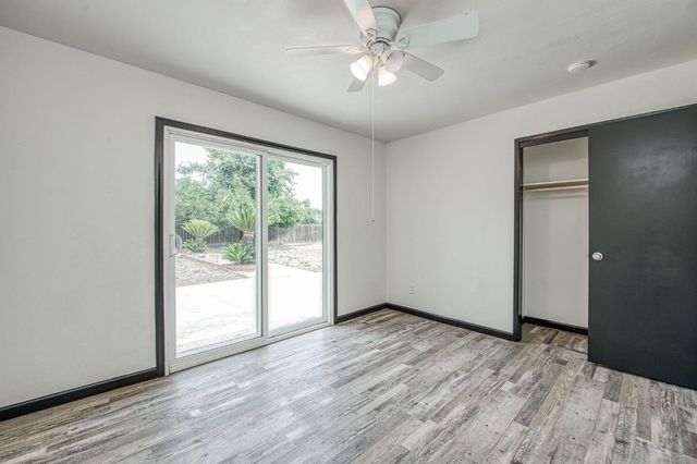 1545 Sunnyside Avenue, Clovis, CA 93611