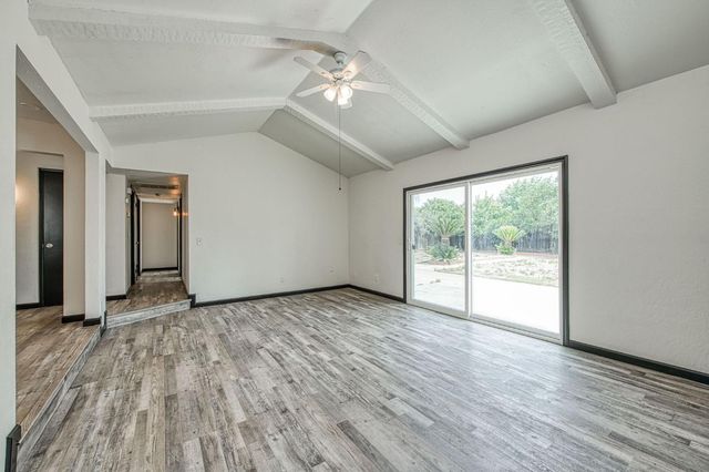 1545 Sunnyside Avenue, Clovis, CA 93611