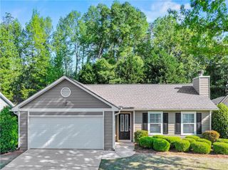 498 Walnut Woods Drive, Braselton, GA 30517