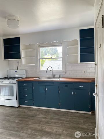 3615 Rosedale Street NW, Gig Harbor, WA 98332