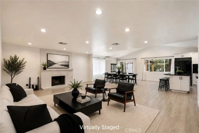 18646 Ingomar, Reseda, CA 91335