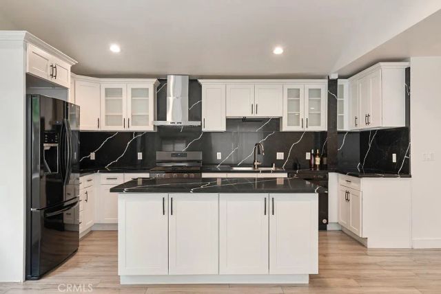 18646 Ingomar, Reseda, CA 91335
