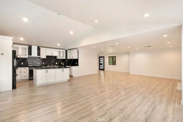 18646 Ingomar, Reseda, CA 91335