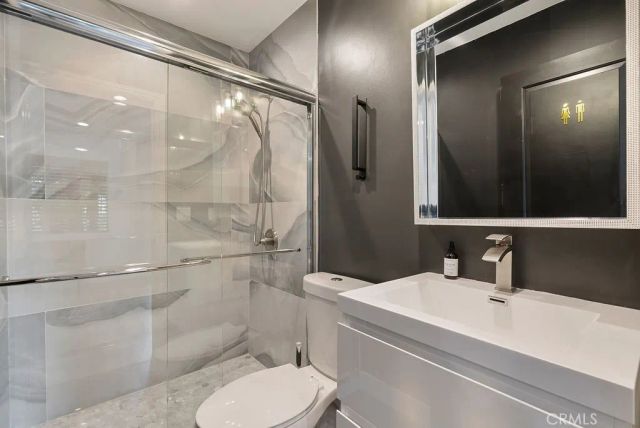 18646 Ingomar, Reseda, CA 91335