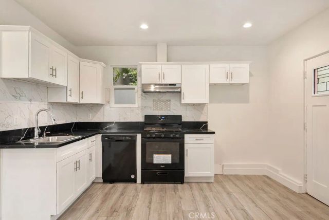 18646 Ingomar, Reseda, CA 91335