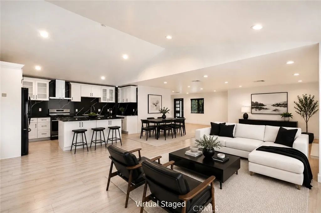 18646 Ingomar, Reseda, CA 91335