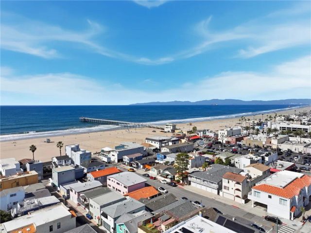 50 10th Street, Hermosa Beach, CA 90254