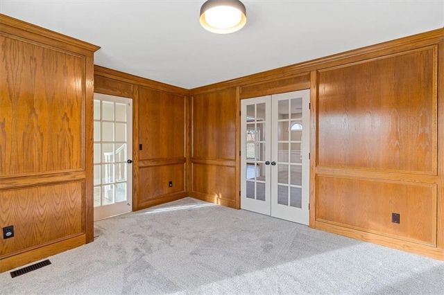 2704 NW Bent Tree Circle, Lee's Summit, MO 64081