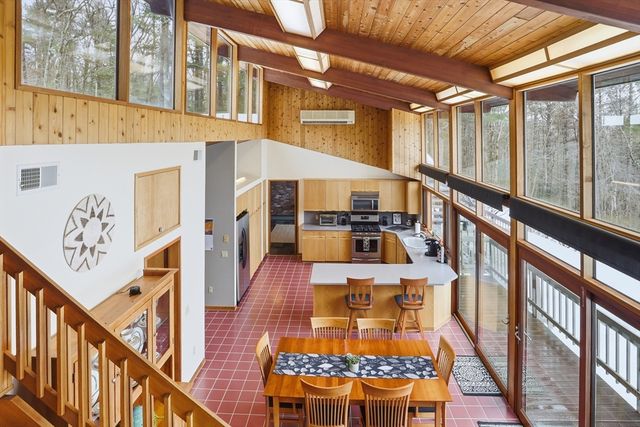 1090 North Road, Carlisle, MA 01741