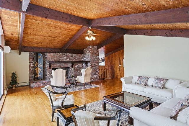 1090 North Road, Carlisle, MA 01741