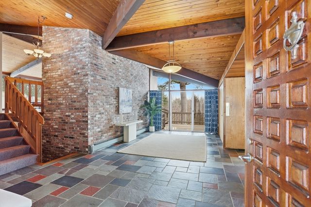 1090 North Road, Carlisle, MA 01741