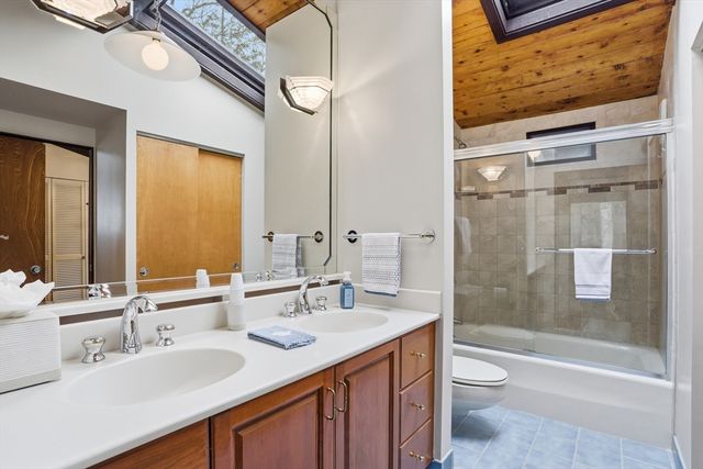 1090 North Road, Carlisle, MA 01741