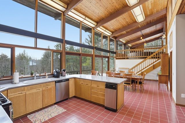 1090 North Road, Carlisle, MA 01741