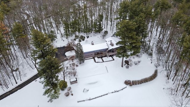 1090 North Road, Carlisle, MA 01741