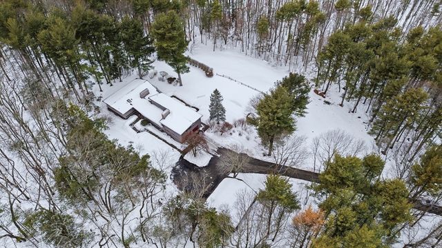 1090 North Road, Carlisle, MA 01741