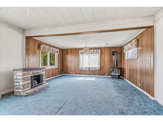 77 S WELCOME SLOUGH Rd, Cathlamet, WA 98612