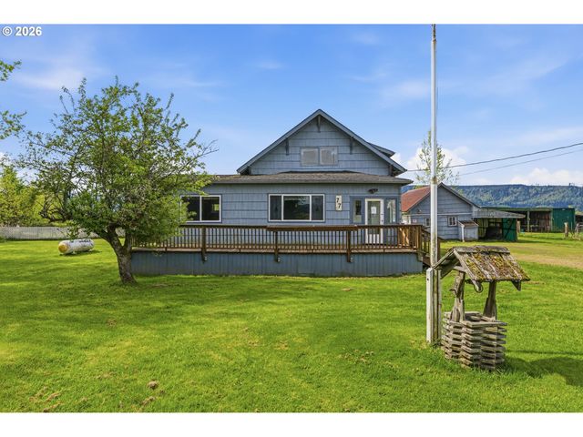 77 S WELCOME SLOUGH Rd, Cathlamet, WA 98612